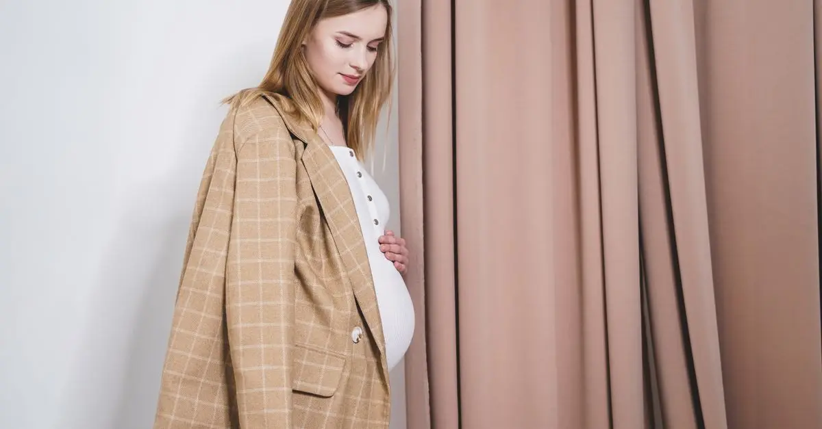Les tenues de maternité tendance : Guide d'achat complet