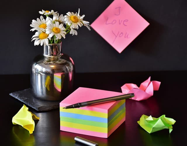 Notes Adhésives Innovantes : Guide d'Achat Complet
